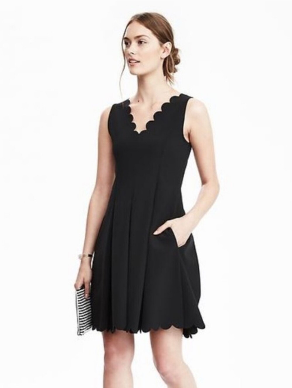 NWT Banana Republic Scalloped Edge Fit and Flare Black Mini Dress Size 2 - Picture 9 of 9